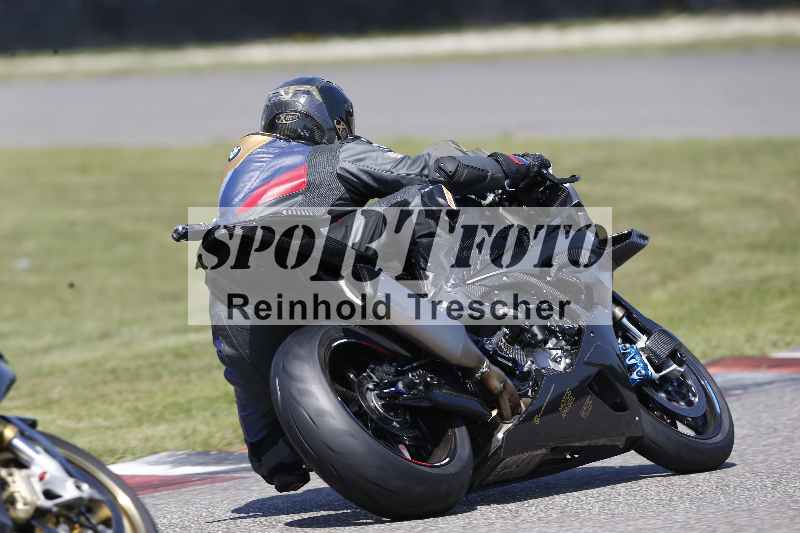 /44 09.08.2025 Plüss Moto Sport ADR/Freies Fahren/backside